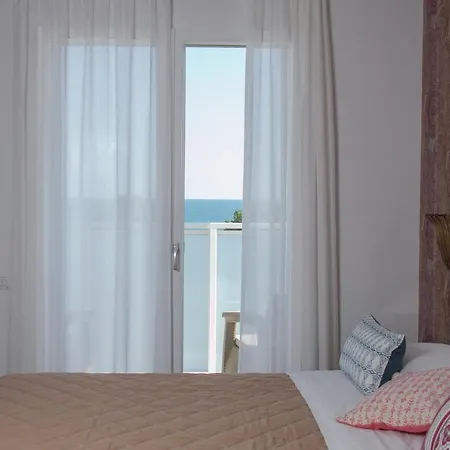 Albatros Hotel