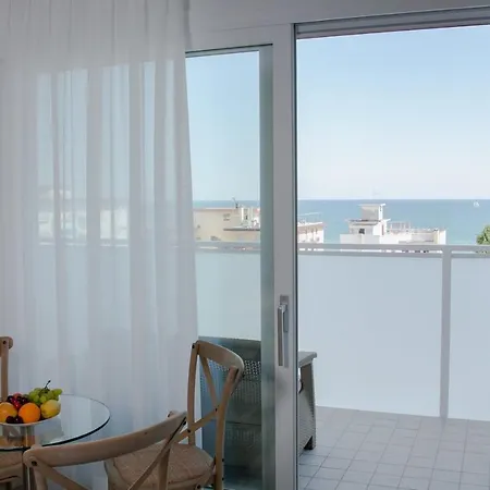 Albatros Hotel 3*
