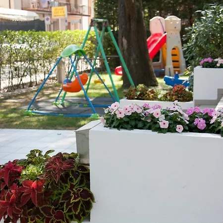 Albatros Hotel 3*