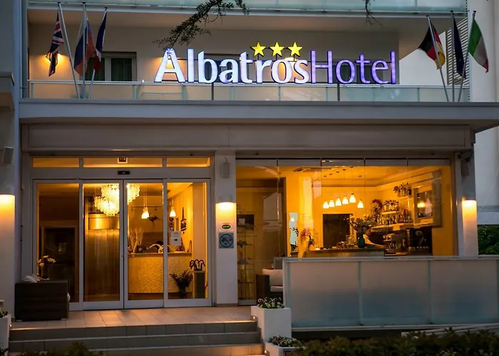 Albatros 3 Stelle Superior Szálloda